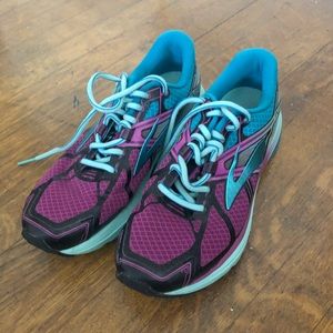 Brooks Ravenna 7, size 8.5